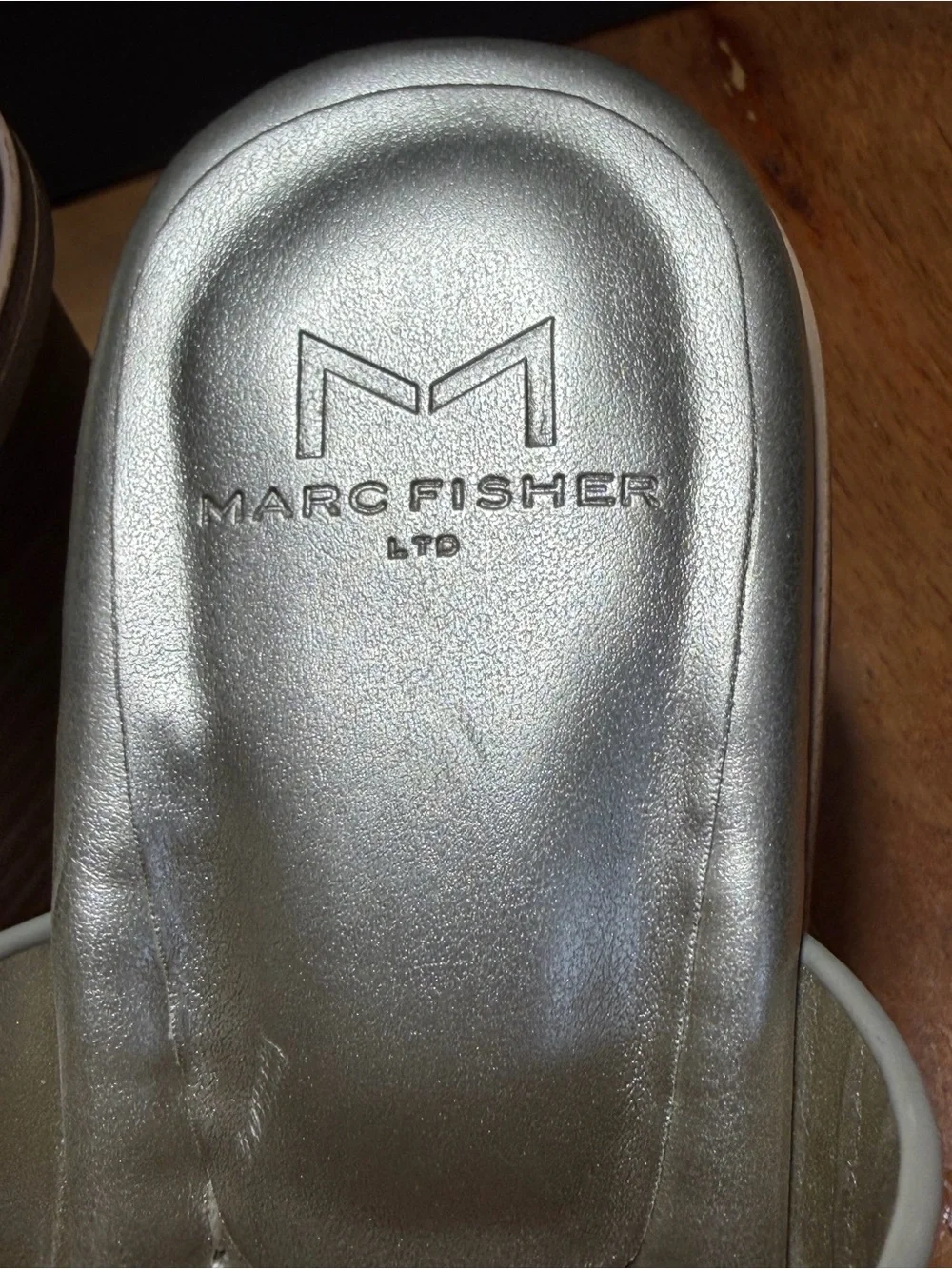 Marc Fisher Metallic Y2K Inspired Louisa Leather Mule Heels Silver Size 7 NIB